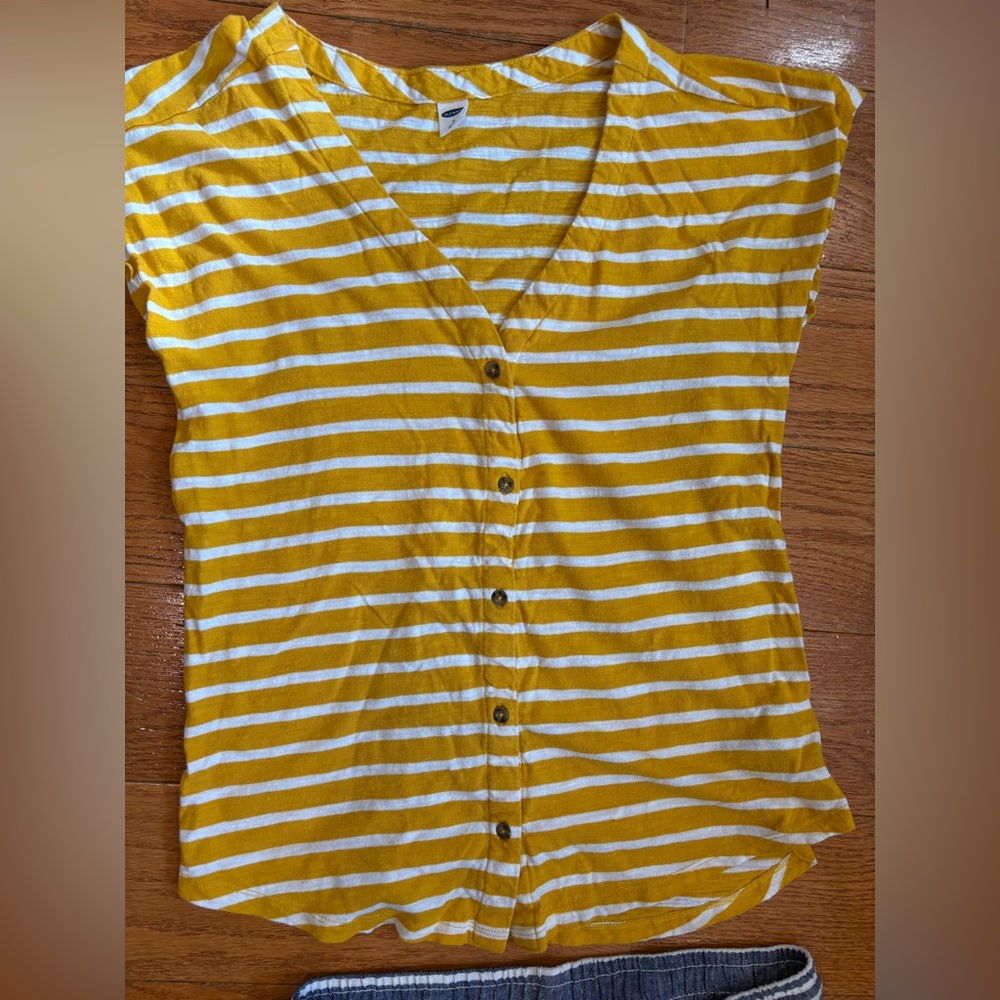 Old Navy Women’s Size Small Bundle | Dress + Top + Linen Pants | Casual Summer - Picture 3 of 5